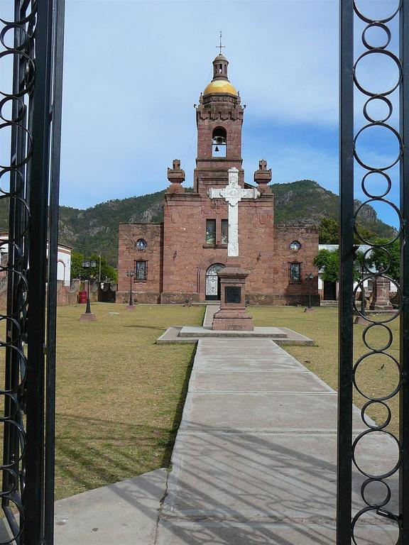 Hotel Paraiso Del Oso Cerocahuí Exterior foto